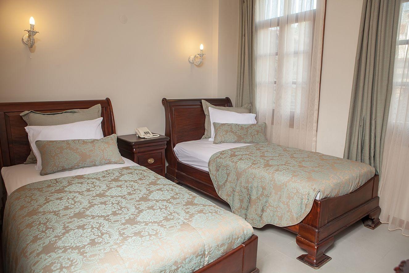 La Petra Hotel Izmir Bagian luar foto
