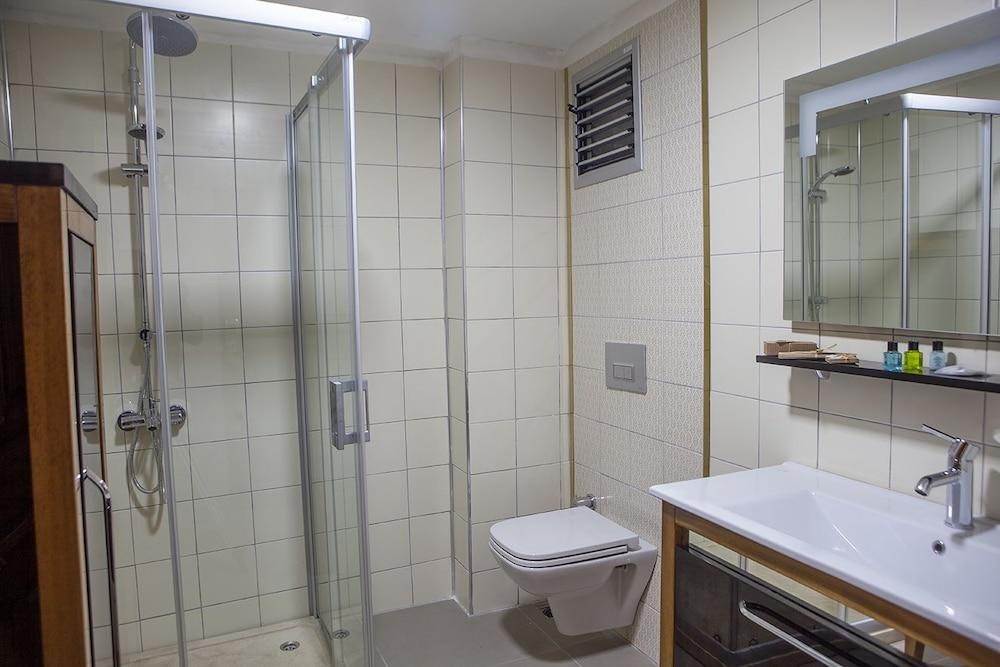 La Petra Hotel Izmir Bagian luar foto