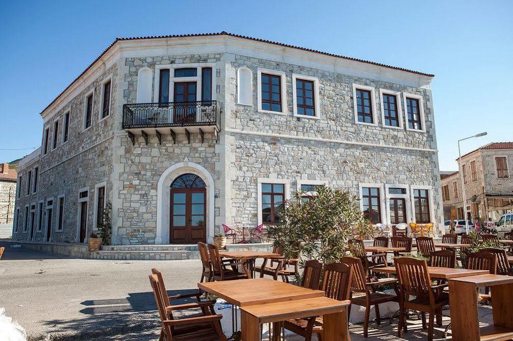 La Petra Hotel Izmir Bagian luar foto