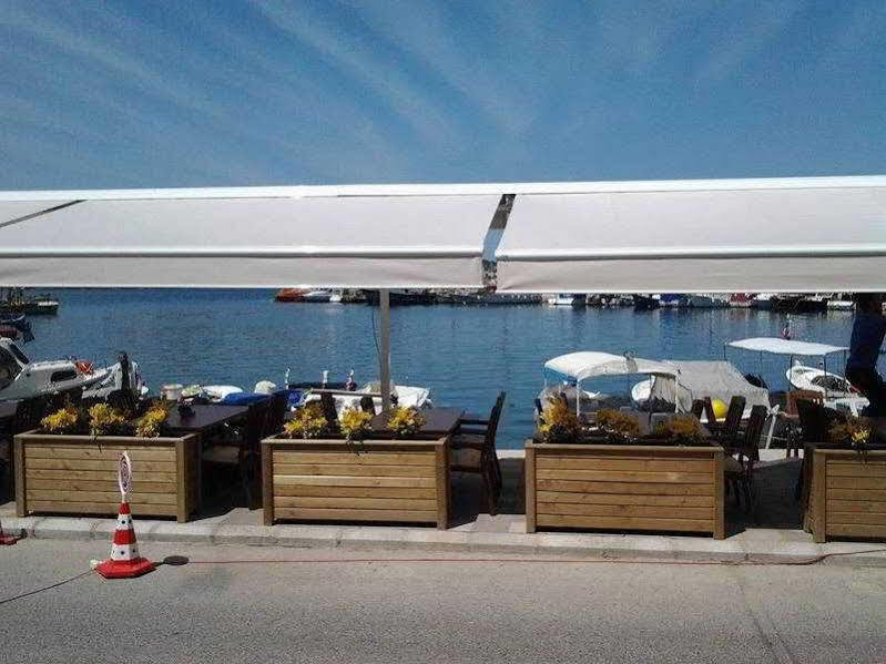 La Petra Hotel Izmir Bagian luar foto