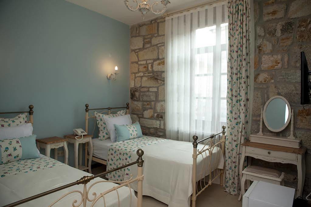 La Petra Hotel Izmir Bagian luar foto