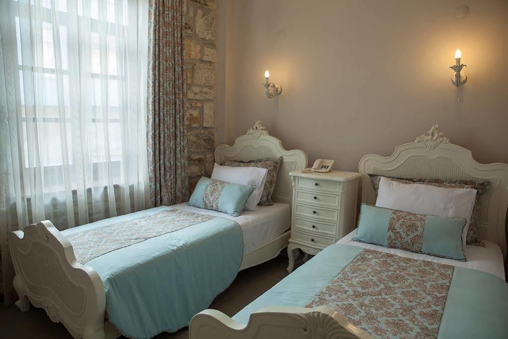 La Petra Hotel Izmir Bagian luar foto